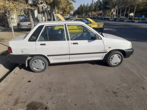 پراید‏، صندوق دار‏