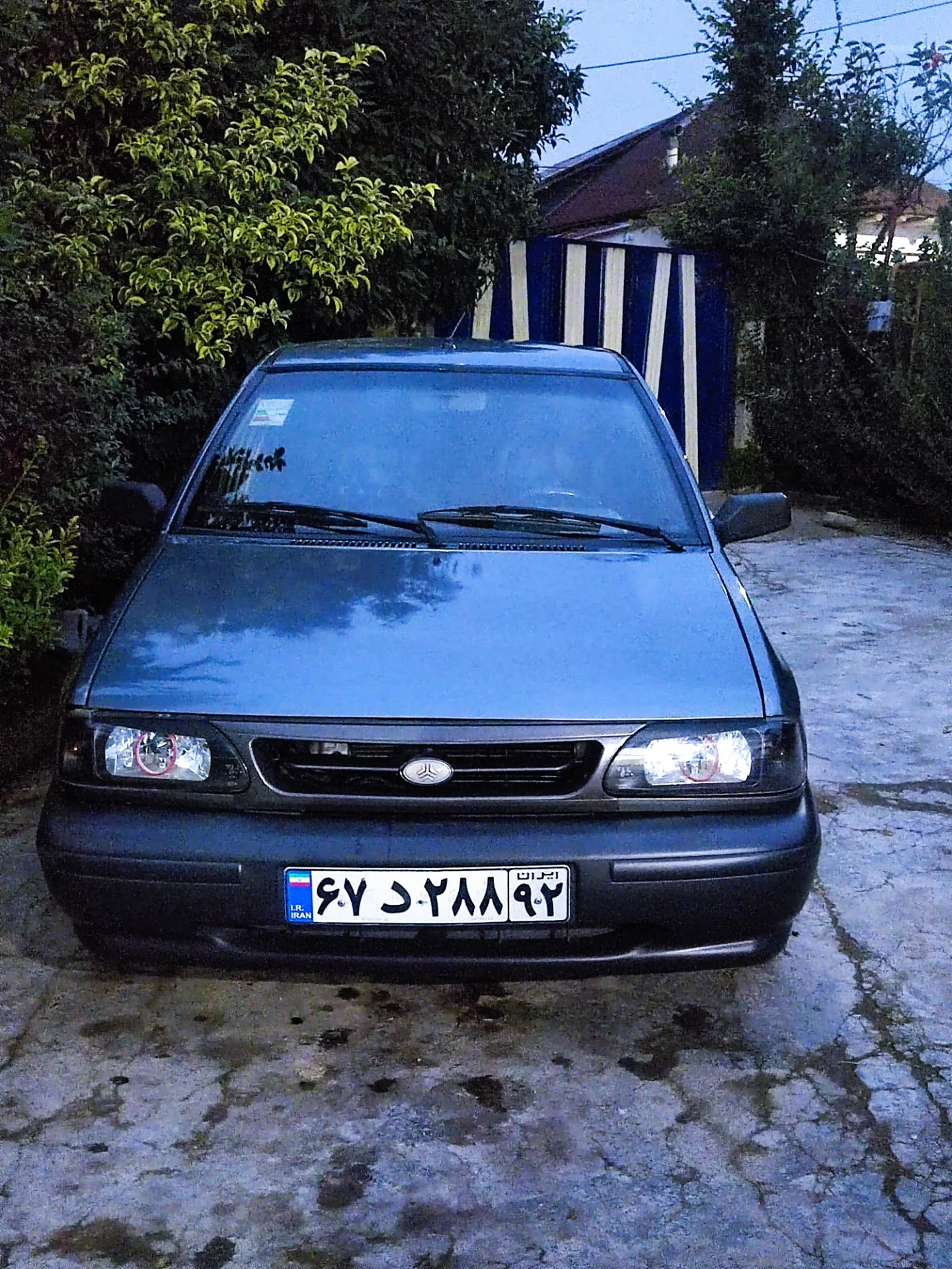 پراید‏، صندوق دار‏