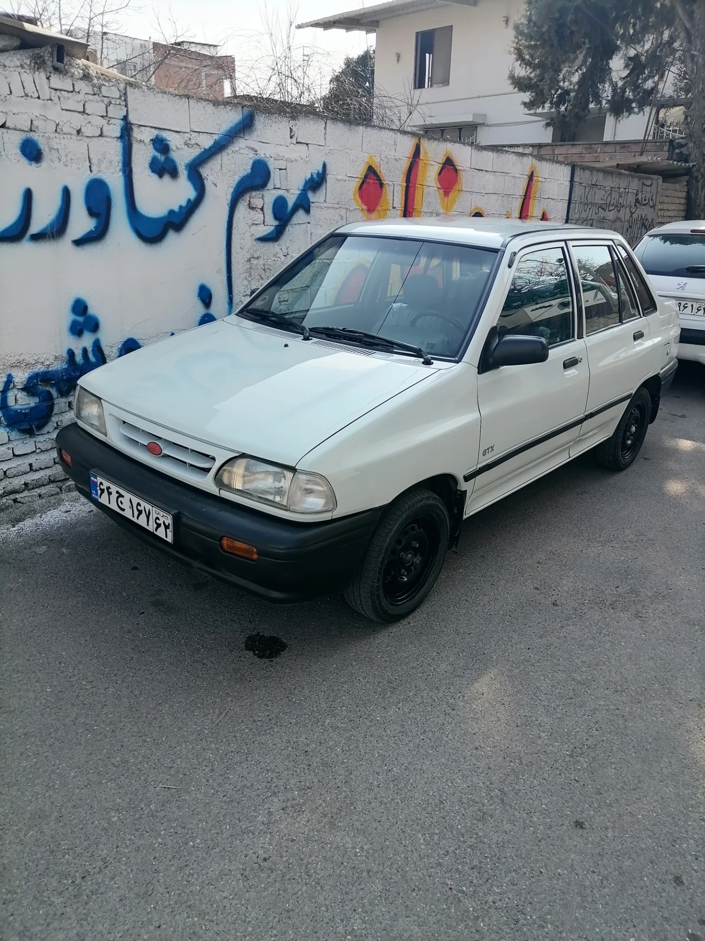 پراید‏، صندوق دار‏