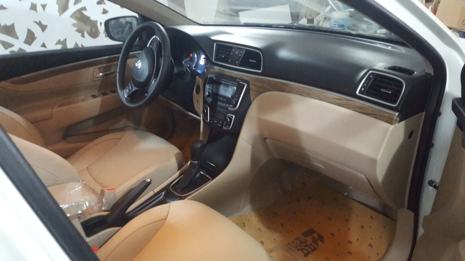 سوزوکی‏، سیاز‏، 1.5 لیتر‏