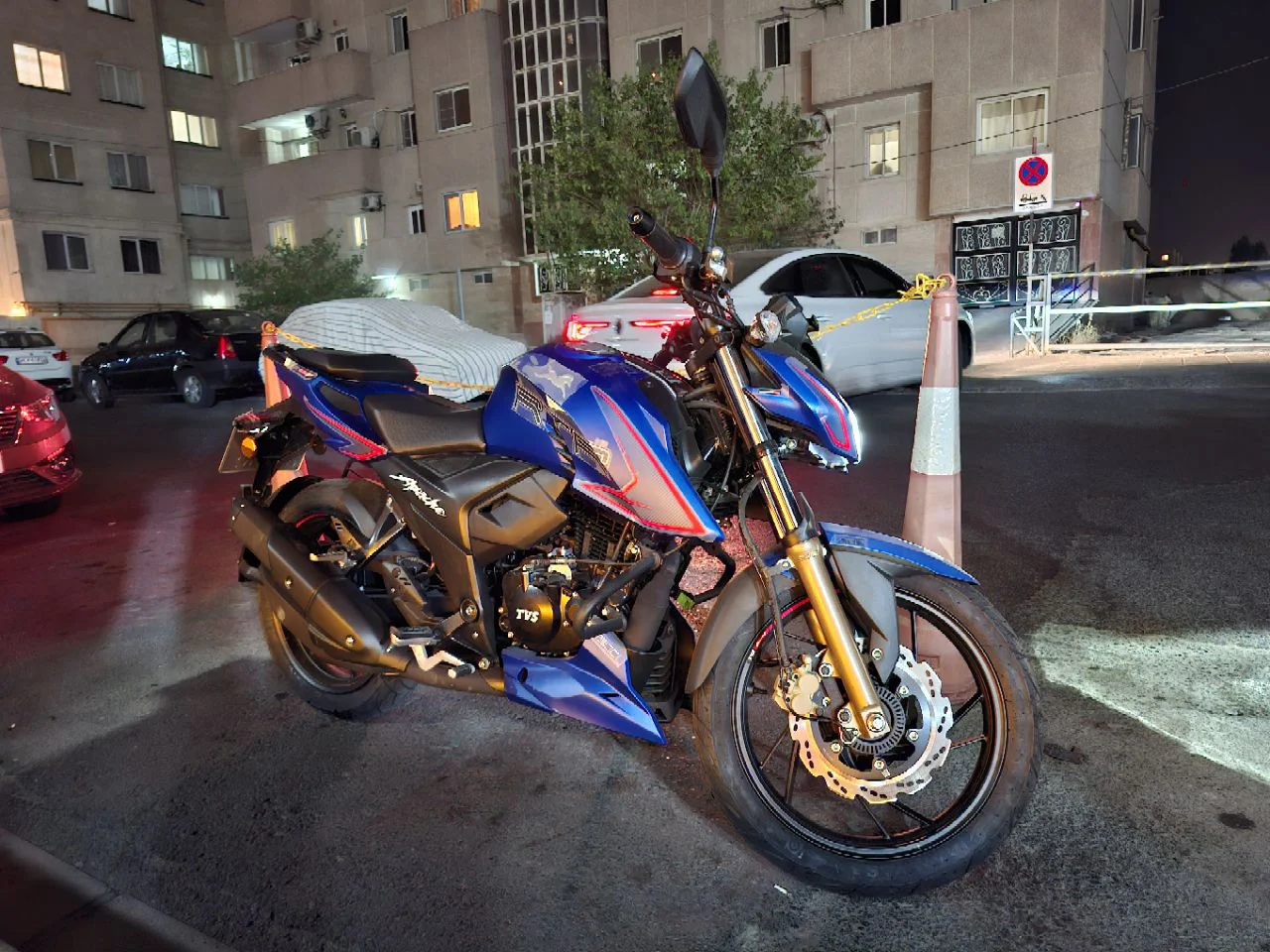 تی وی اس‏، آپاچی 200‏