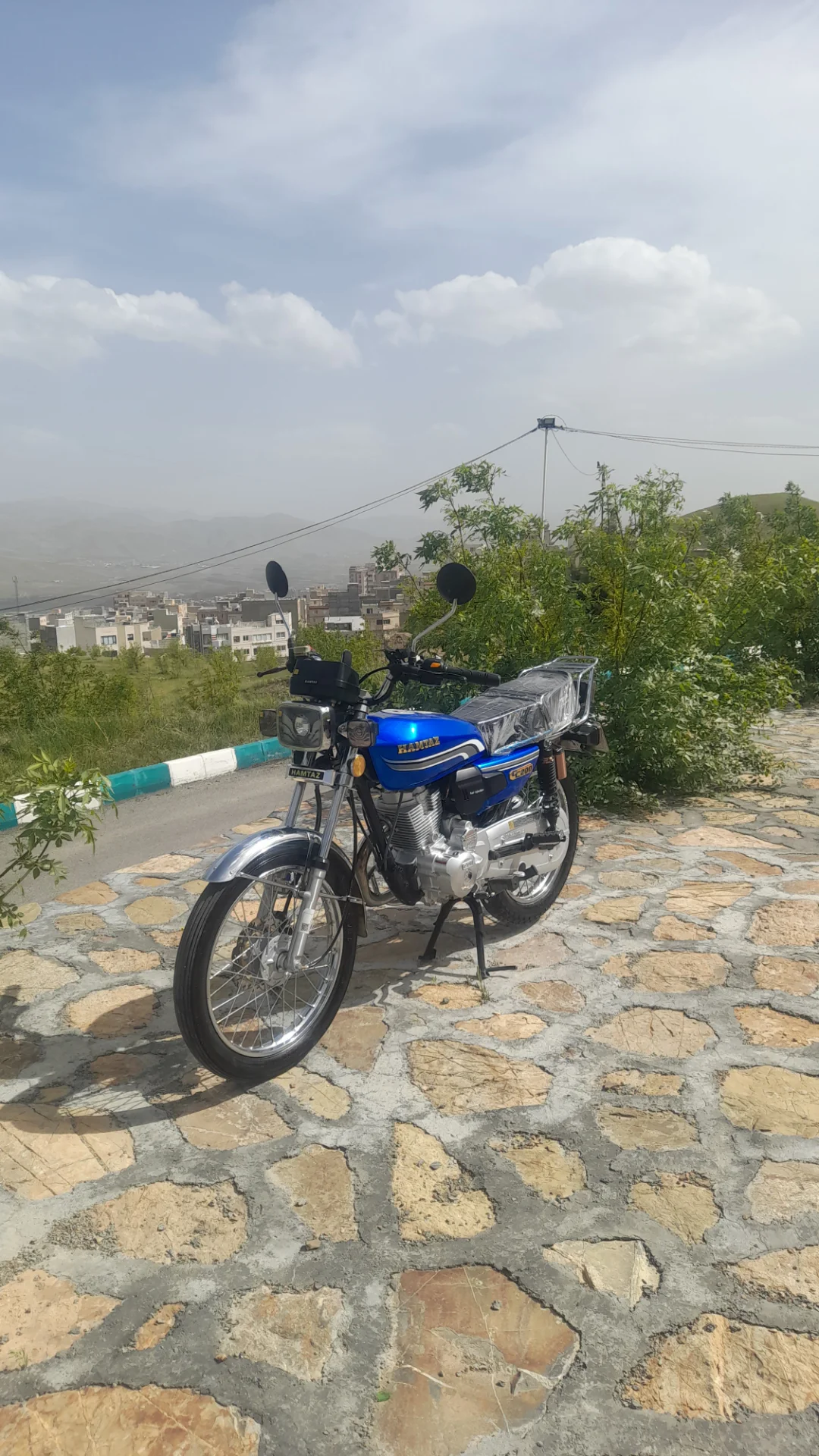 جهان همتا‏، همتاز 200‏