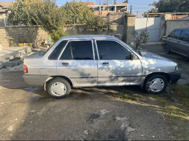 پراید‏، صندوق دار‏