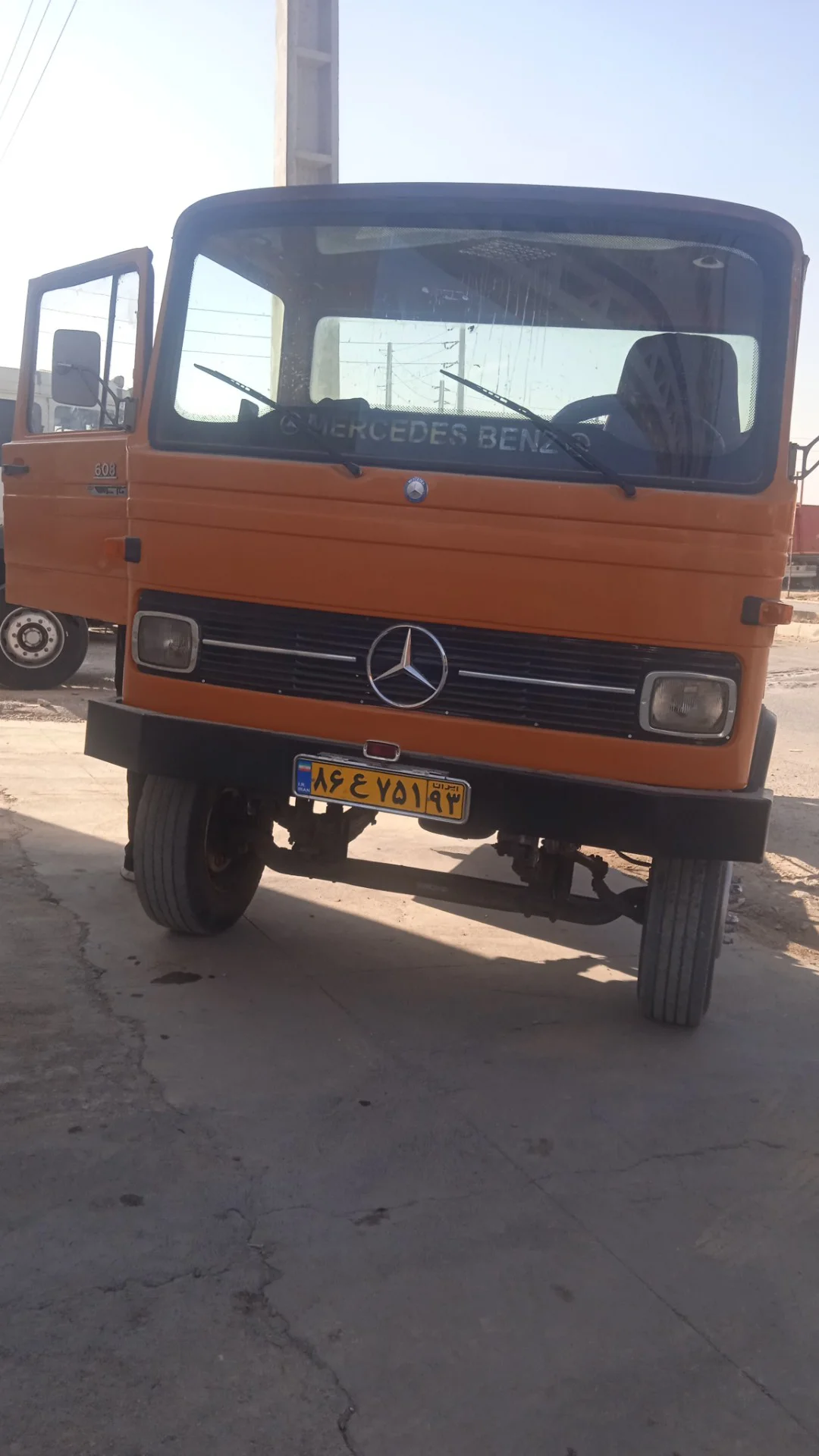 خاور 808مدل 64