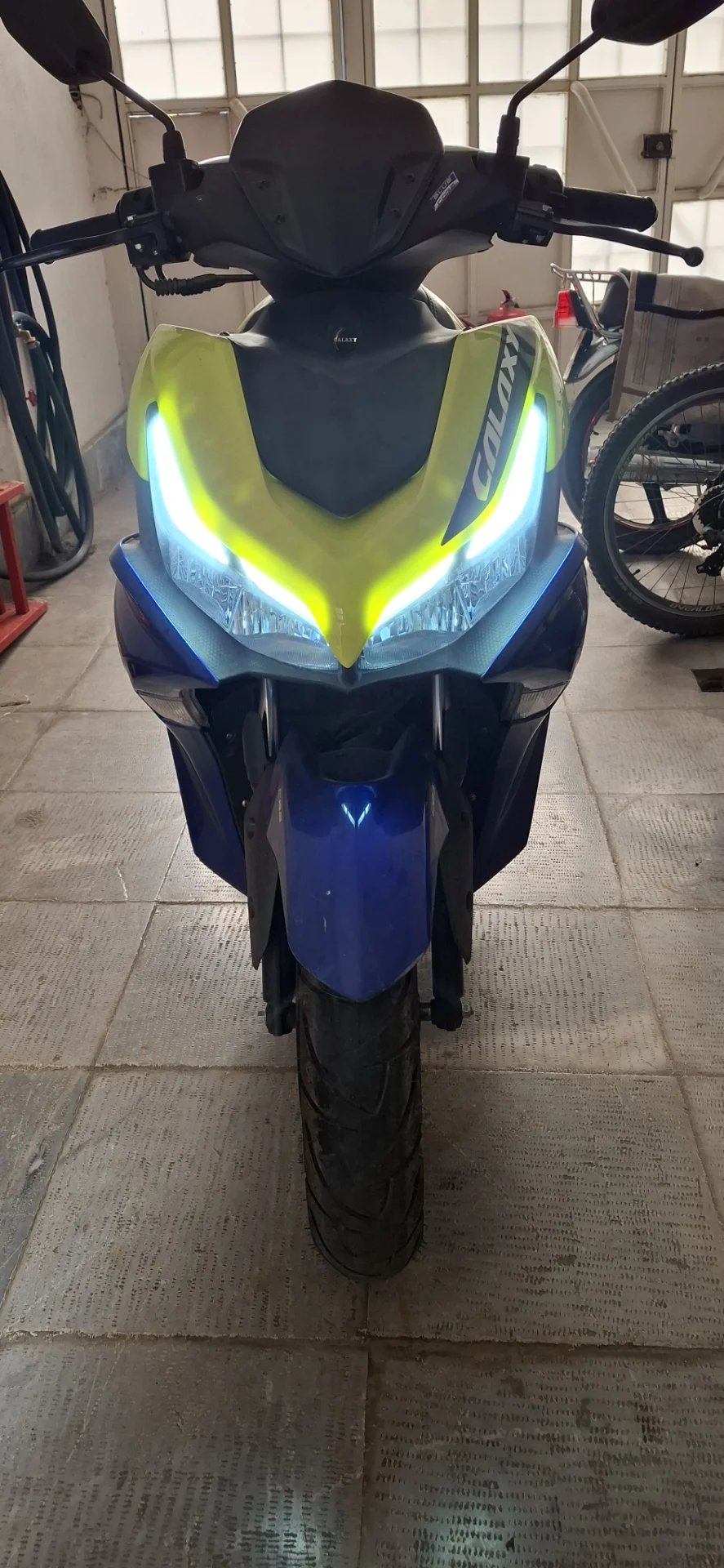 نیرو موتور شیراز‏، گلکسی R155‏