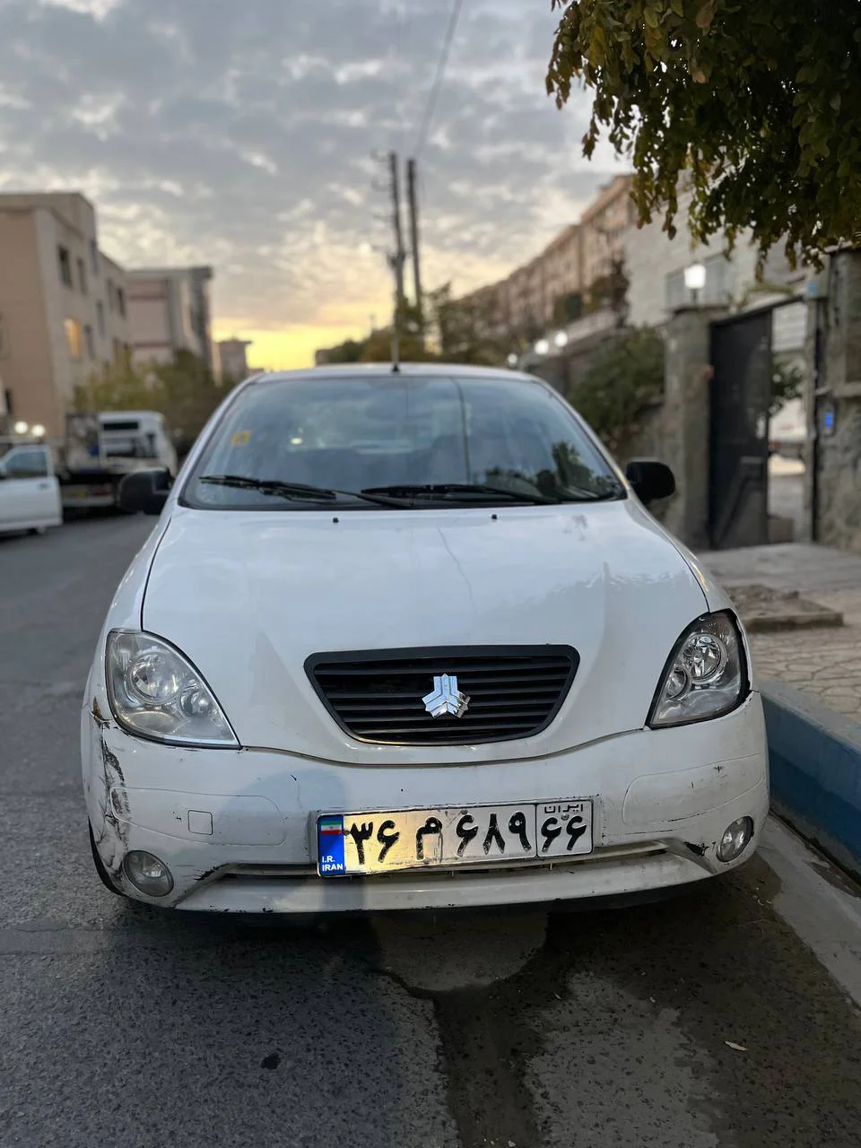 تیبا‏، صندوق دار‏، SX بنزینی‏