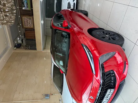 لاماری‏، ایما‏