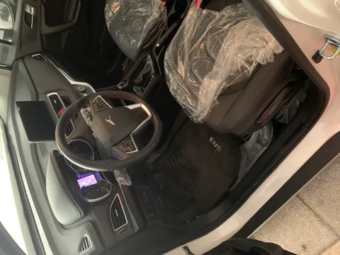 کی ام سی‏، J7‏