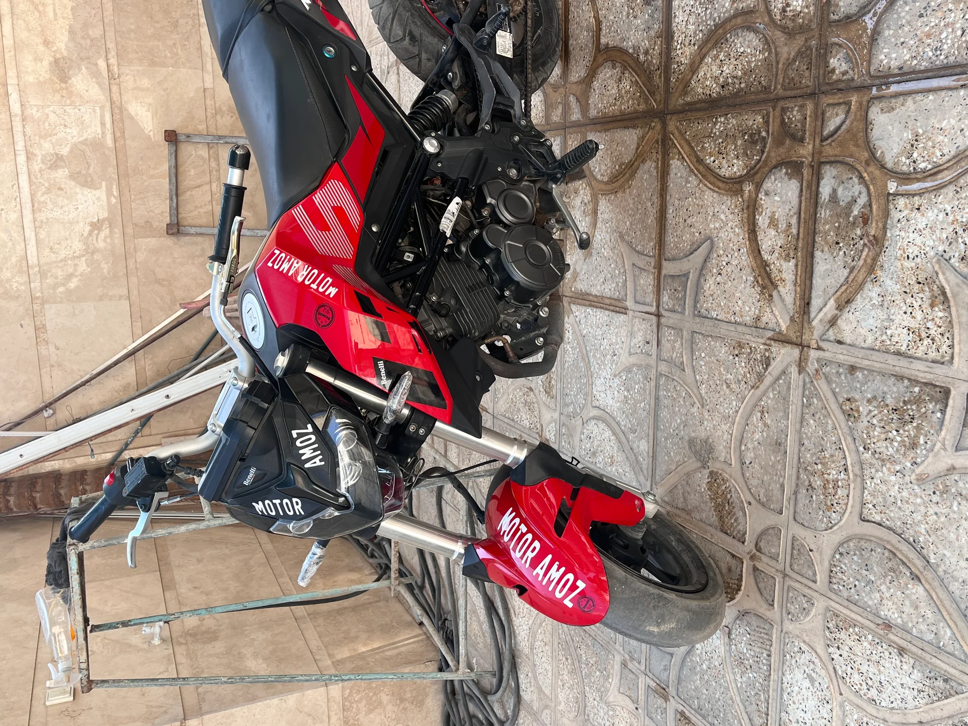 بنلی‏، TNT 135‏