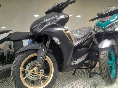 اسکوتر متفرقه‏، 180‏