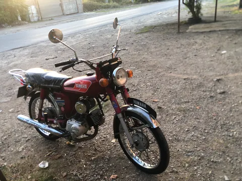 یاماها‏، YB 100‏