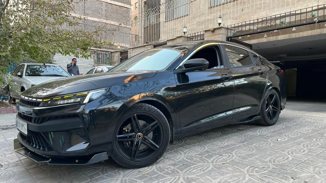 کی ام سی‏، J7‏