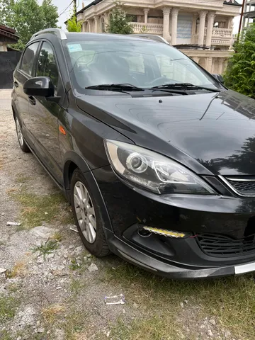 ام وی ام‏، 315هاچ بک‏، اسپرت اکسلنت‏