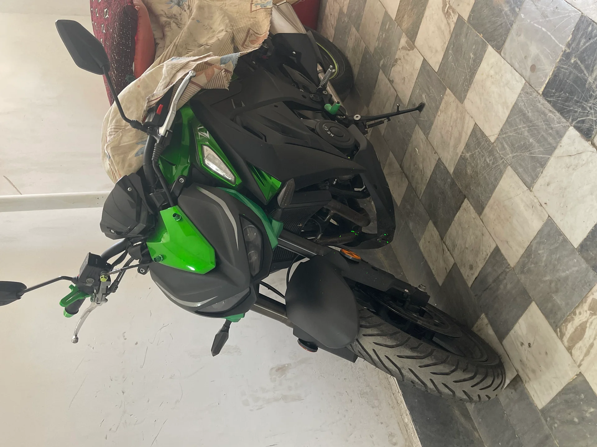 کاوازاکی‏، Z1000‏