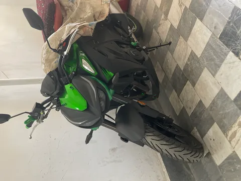 کاوازاکی‏، Z1000‏