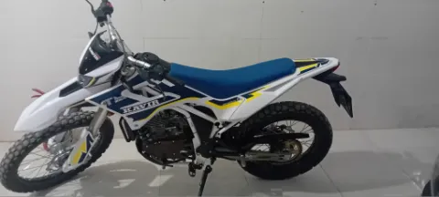 کویر موتور‏، T4 200‏