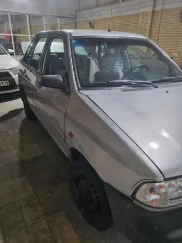 پراید‏، صندوق دار‏