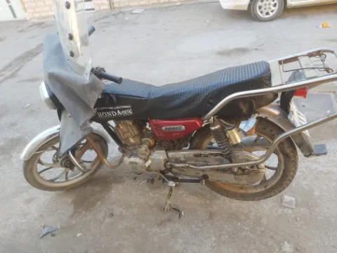 هوندا‏، CD 200‏