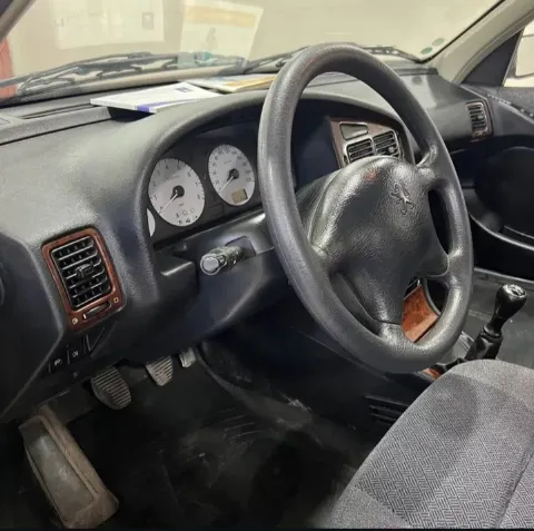 پژو‏، پارس‏، XU7‏