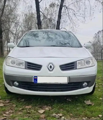 رنو‏، مگان (مونتاژ)‏، 2000‏