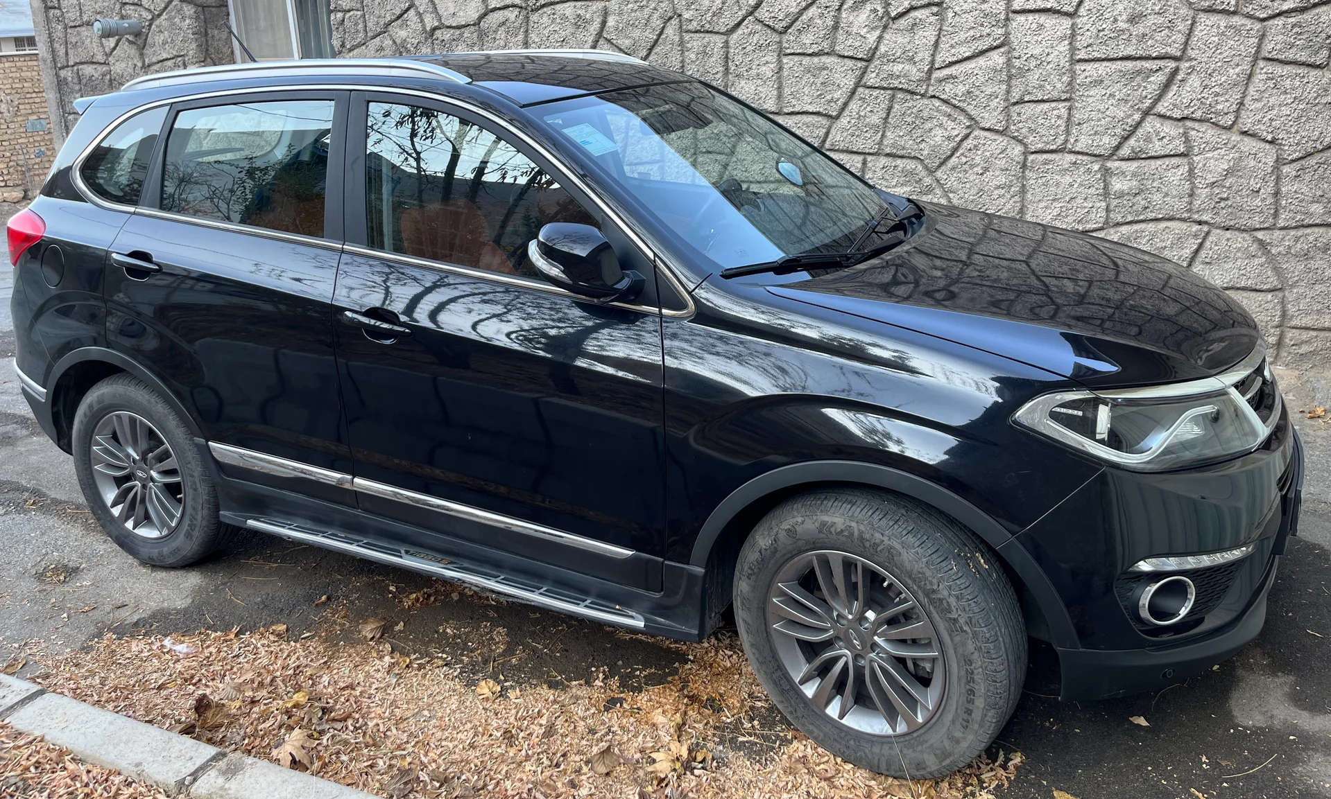 چری‏، تیگو 5‏، لاکچری‏