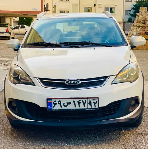 ام وی ام‏، 315هاچ بک‏، اسپرت اکسلنت‏