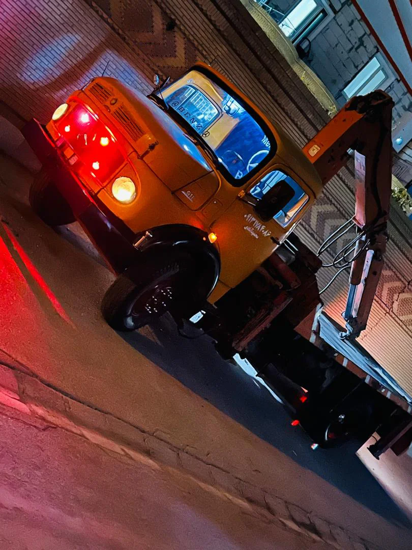 جرثقیل ۹۱۱ مدل ۱۳۵۳