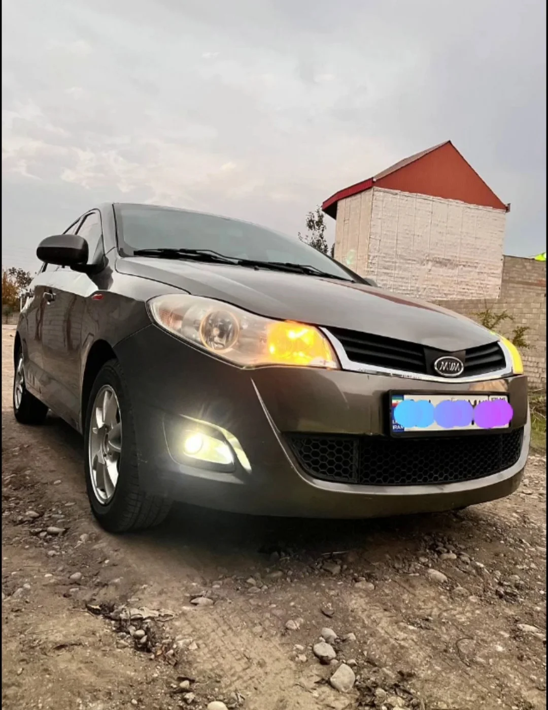 ام وی ام‏، 315هاچ بک‏، ساده‏