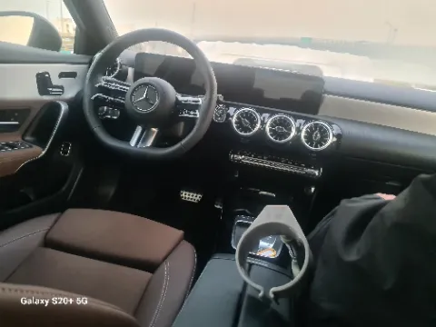 بنز‏، کلاس A سدان‏، A200L‏