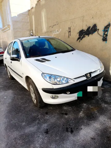 پژو‏، 206 SD‏، V8‏