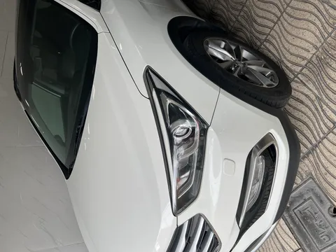 هیوندای‏، سانتافه‏، 4 سیلندر دو دیفرانسیل‏