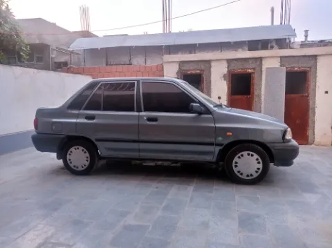 پراید‏، صندوق دار‏