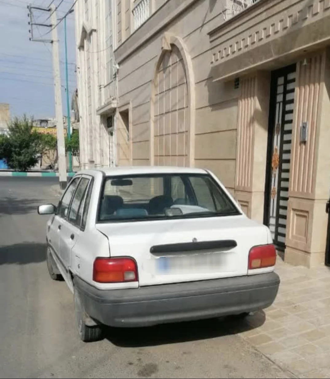 پراید‏، صندوق دار‏