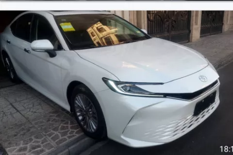 تویوتا‏، کمری‏، LE‏