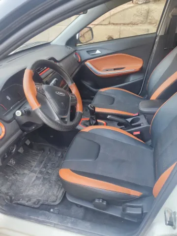 ام وی ام‏، X22‏، دنده ای اسپرت لاکچری‏