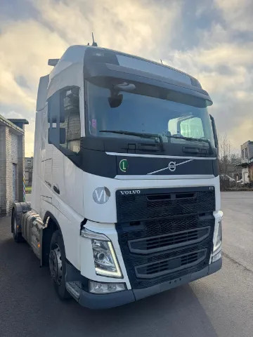 ولوو ۵۰۰/پیش فروش