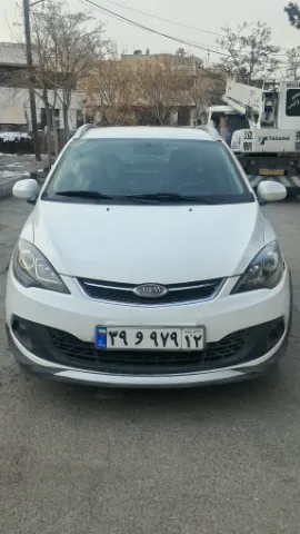 ام وی ام‏، 315هاچ بک‏، اسپرت لاکچری‏