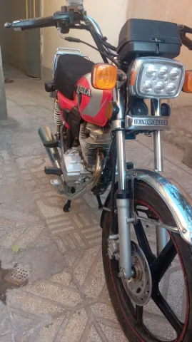 هوندا‏، CD 200‏