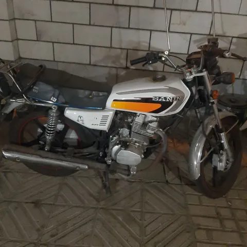 سپهر خودرو‏، سنین 200 EFI‏ - تصویر 2