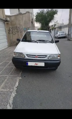 پراید‏، صندوق دار‏