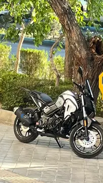 اس وای ام‏، گلکسی NA250‏ - تصویر 1