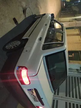 پراید‏، صندوق دار‏