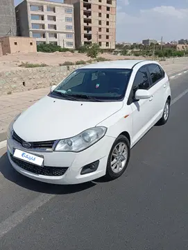 ام وی ام‏، 315هاچ بک‏، ساده‏ - تصویر 5