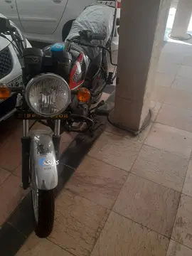 نیرو موتور شیراز‏، بوکسر BX 200‏ - تصویر 3