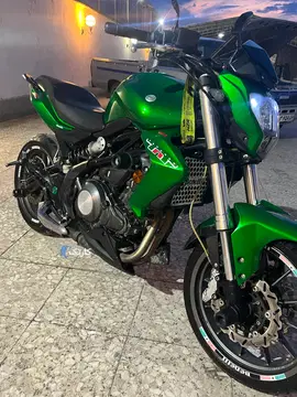 بنلی‏، TNT 300‏