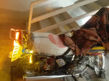 کویر موتور‏، 125‏