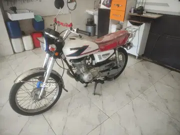 هوندا‏، CG 125‏