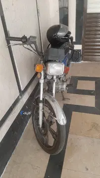 کویر موتور‏ ۲۰۰ سی سی - تصویر 2