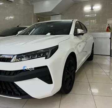کی ام سی‏، J7‏