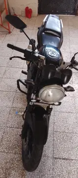 باجاج‏، پالس 180‏